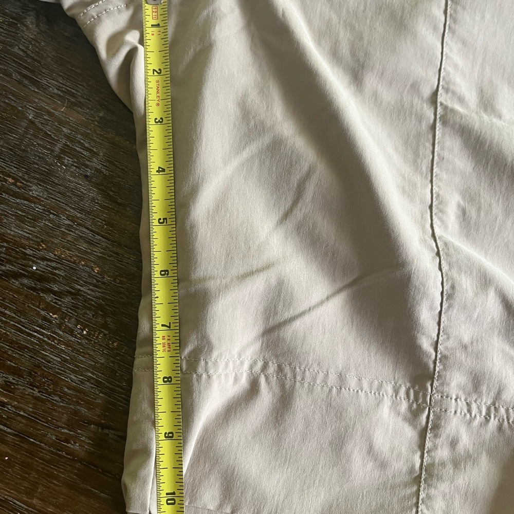 Women Patagonia Tan Flat Front Shorts Casual Style - Picture 4 of 5